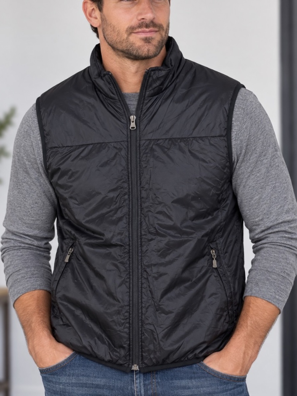 MEC Puffer Vest Mens Size XL Black Primaloft Gorpcore Layering Workwear